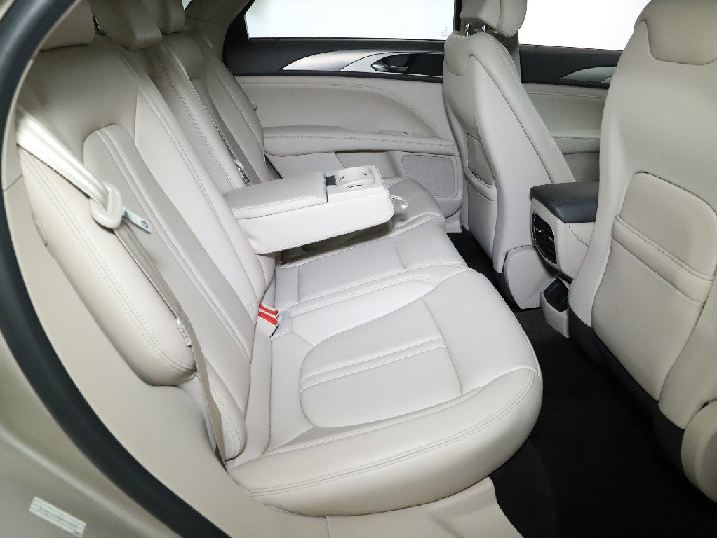 Used 2017 Lincoln MKZ Premiere FWD image 30