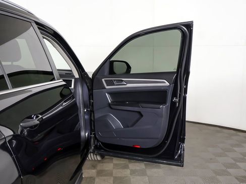 Used 2021 Volkswagen Atlas SEL image 23