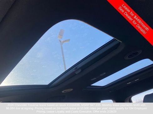 Used 2022 Chevrolet Traverse RS image 19