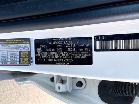 Used 2025 Kia K4 FWD image 34