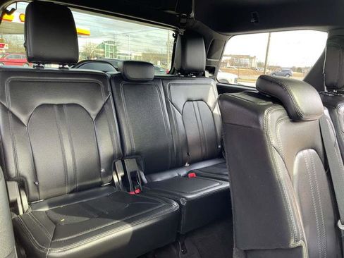 Used 2019 Ford Expedition Limited w/ Equipment Group 301A image 12