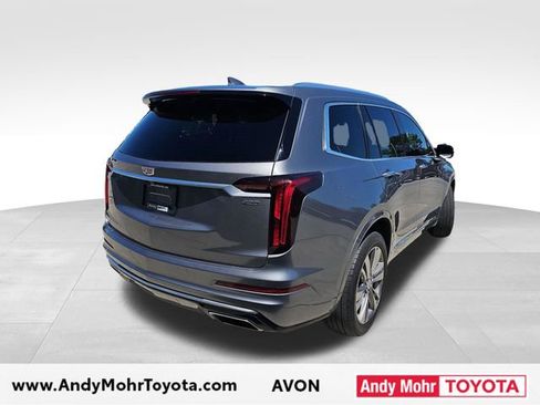 Used 2022 Cadillac XT6 Premium Luxury AWD/4WD image 7