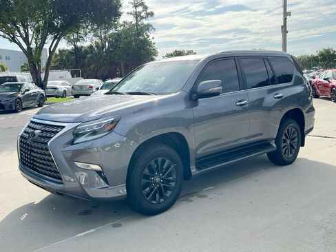 Used 2023 Lexus GX 460 Premium w/ Premium Package AWD/4WD image 3