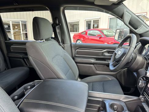 Used 2025 RAM 1500 Big Horn AWD/4WD image 10