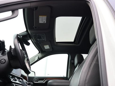 Used 2024 GMC Sierra 1500 Denali AWD/4WD image 39