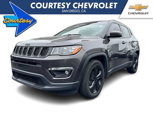 Used 2021 Jeep Compass Latitude FWD image 1