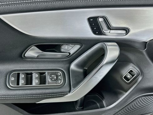 Used 2025 Mercedes-Benz CLA 250 4MATIC image 15