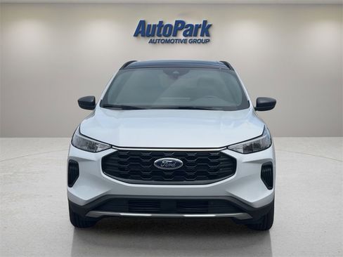 New 2025 Ford Escape ST-Line w/ Tech Pack #1 image 2