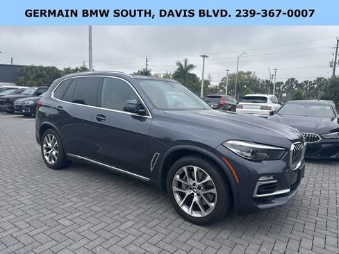 Used 2021 BMW X5 xDrive45e w/ Parking Assistance Package image 3