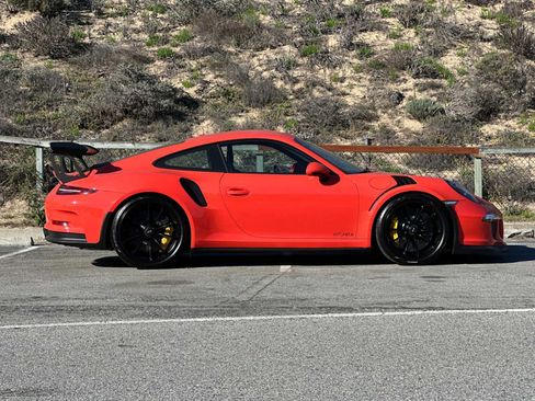 Certified 2016 Porsche 911 GT3 RS image 9