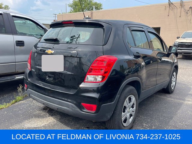 Used 2018 Chevrolet Trax LS FWD image 3