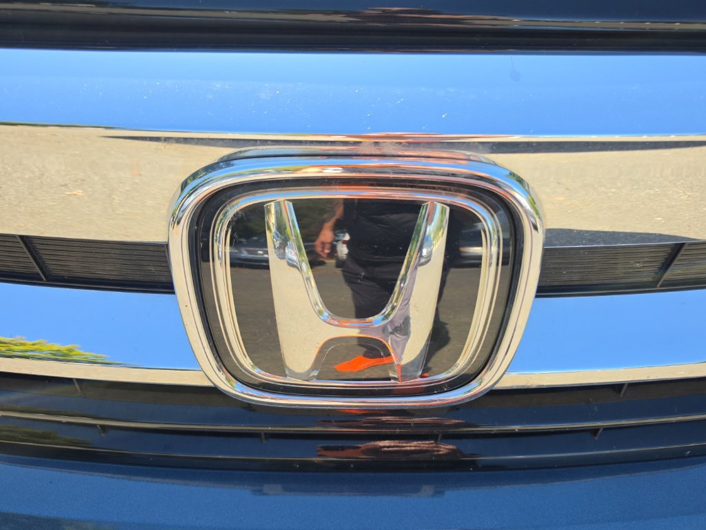 Used 2022 Honda Pilot Touring image 6