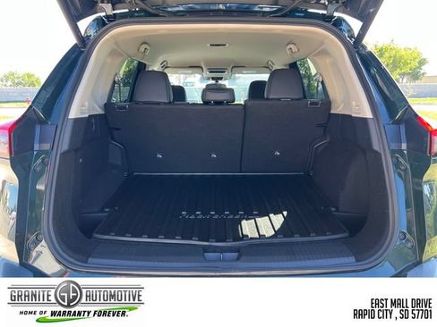 Used 2026 Nissan Rogue SV AWD/4WD image 24