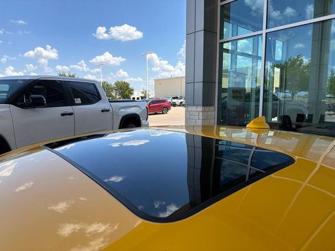 Used 2017 Dodge Charger R/T Scat Pack w/ Beats Audio Group RWD image 6
