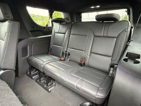 Certified 2023 Chevrolet Suburban RST w/ Luxury Package AWD/4WD image 40