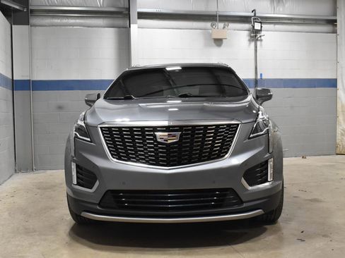Used 2021 Cadillac XT5 Premium Luxury w/ LPO, Floor Liner Package image 33