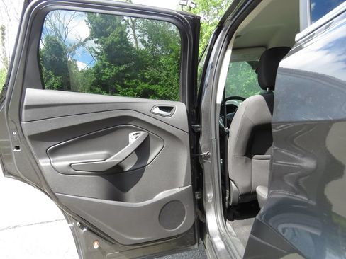 Used 2018 Ford Escape SE AWD/4WD image 18