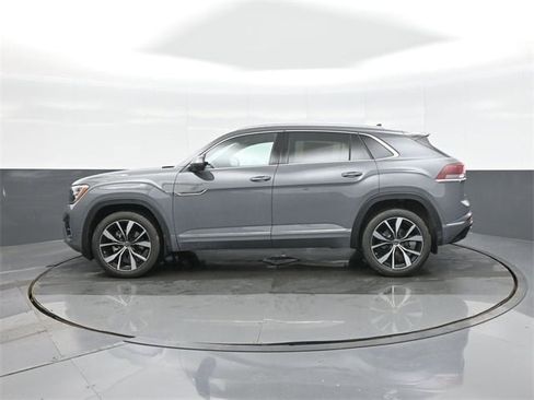 New 2026 Volkswagen Atlas Cross Sport SEL Premium R-Line image 4