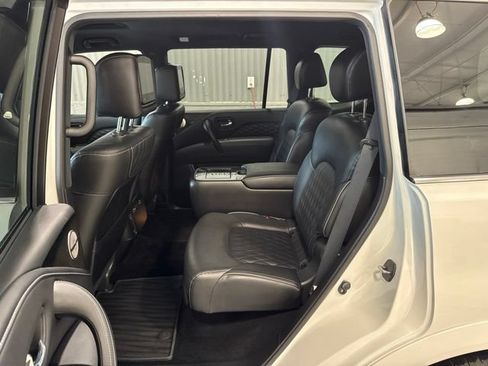 Used 2023 INFINITI QX80 Sensory w/ All-Season Package AWD/4WD image 13