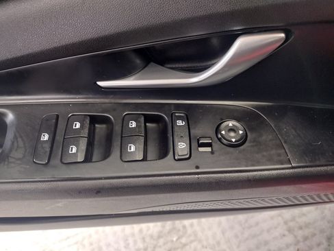 Certified 2023 Hyundai Elantra SEL w/ Preferred Accessory Package FWD image 18