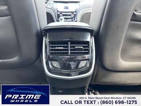 Used 2019 Cadillac XTS Luxury FWD image 18
