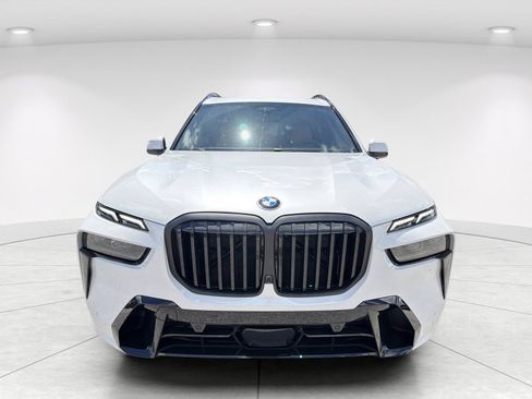 New 2027 BMW X7 xDrive40i w/ Executive Package AWD/4WD image 2
