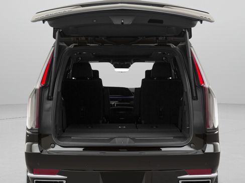 Used 2022 Cadillac Escalade Sport Platinum RWD image 14