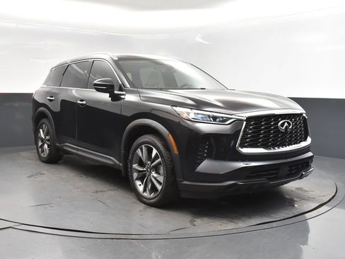 Certified 2023 INFINITI QX60 Luxe w/ Cargo Package image 9