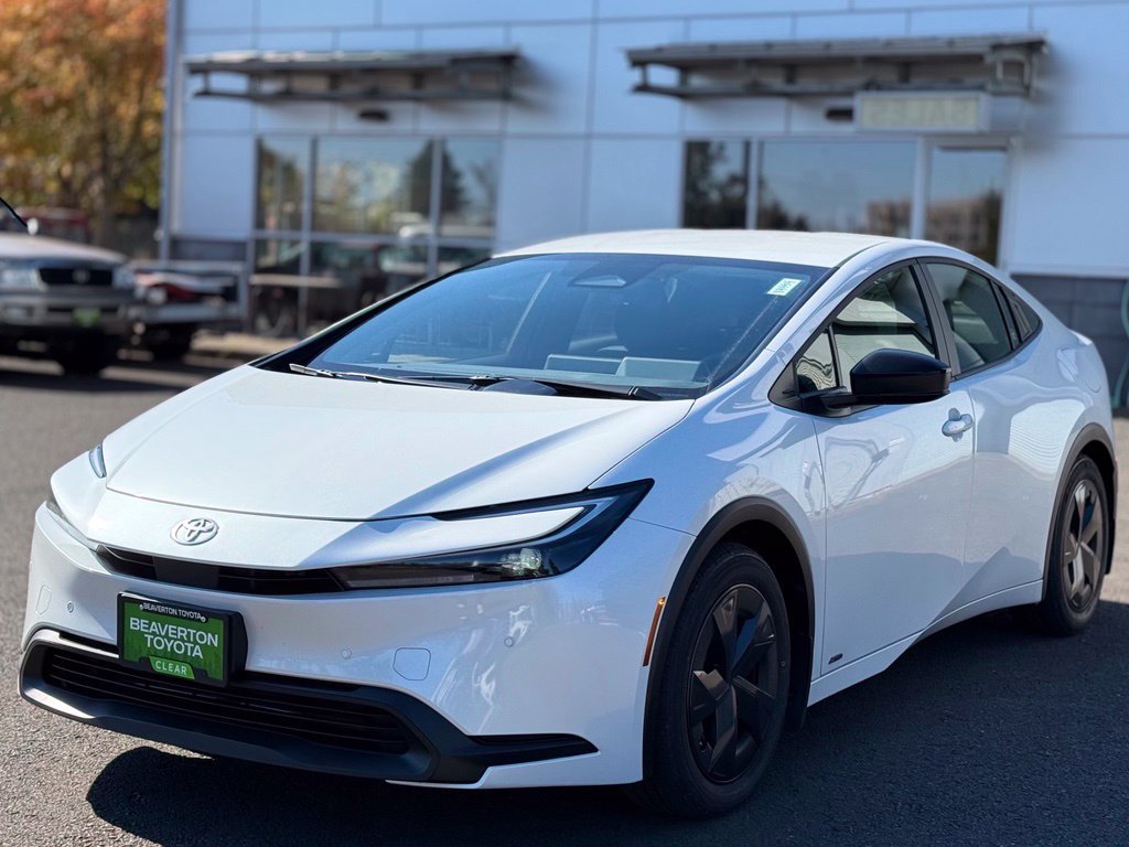 Certified 2027 Toyota Prius LE AWD/4WD image 1