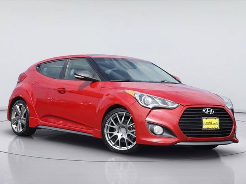 Used 2015 Hyundai Veloster Turbo w/ Option Group 04 FWD image 2