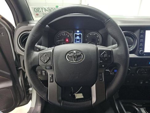 Used 2023 Toyota Tacoma TRD Sport image 12