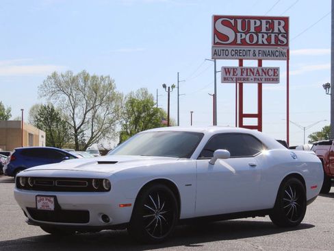 Used 2017 Dodge Challenger R/T Plus image 7