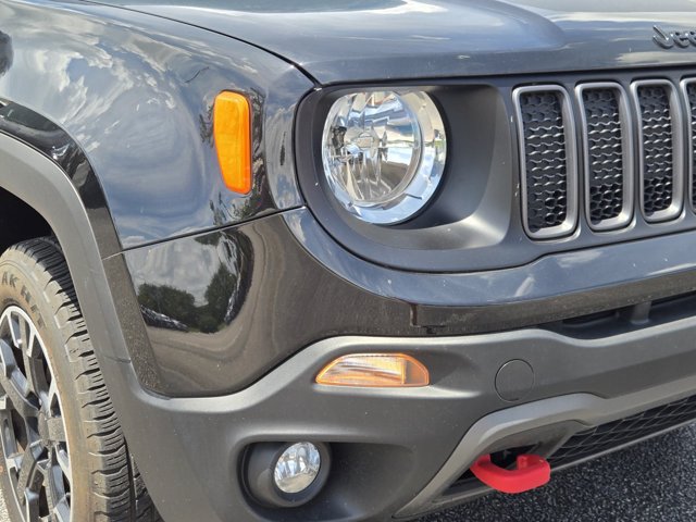 Used 2023 Jeep Renegade Trailhawk AWD/4WD image 15