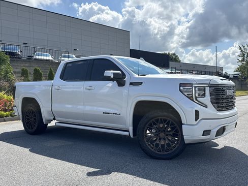 Used 2024 GMC Sierra 1500 Denali Ultimate AWD/4WD image 2
