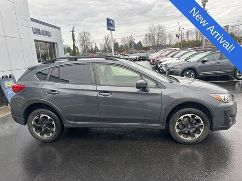 Used 2023 Subaru Crosstrek 2.0i Premium image 8