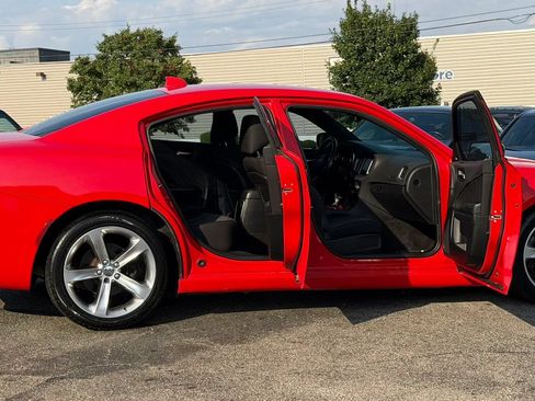 Used 2016 Dodge Charger R/T RWD image 26