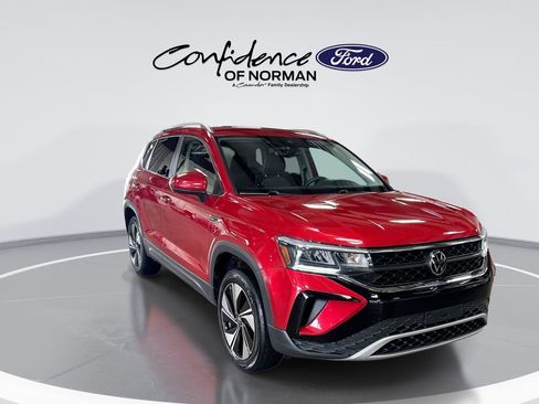 Used 2023 Volkswagen Taos SE AWD/4WD image 11