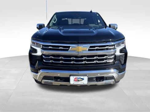 Used 2025 Chevrolet Silverado 1500 LTZ w/ Technology Package AWD/4WD image 9