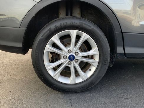 Used 2018 Ford Escape SE image 26