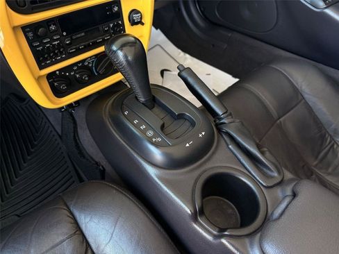 Used 1999 Plymouth Prowler RWD image 27