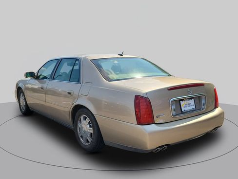 Used 2005 Cadillac De Ville w/ Deville Premium Package FWD image 5