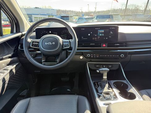 Used 2026 Kia Carnival SX Prestige image 22