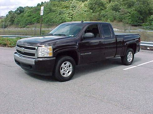 Used 2008 Chevrolet Silverado 1500 LT w/ Power Pack Plus image 4