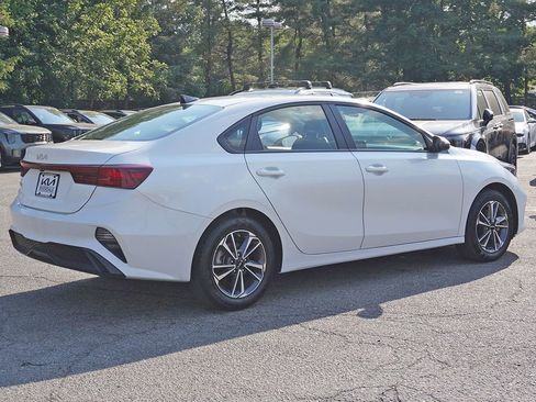 Used 2024 Kia Forte LXS w/ LXS Technology Package FWD image 9