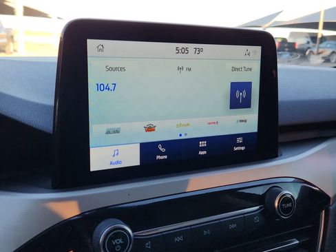 Used 2022 Ford Escape SE image 25