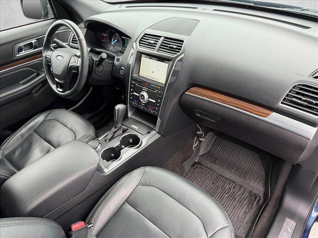 Used 2017 Ford Explorer Limited AWD/4WD image 26
