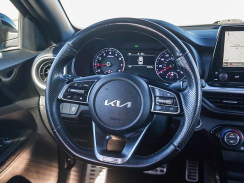 Used 2022 Kia Forte GT-Line image 16