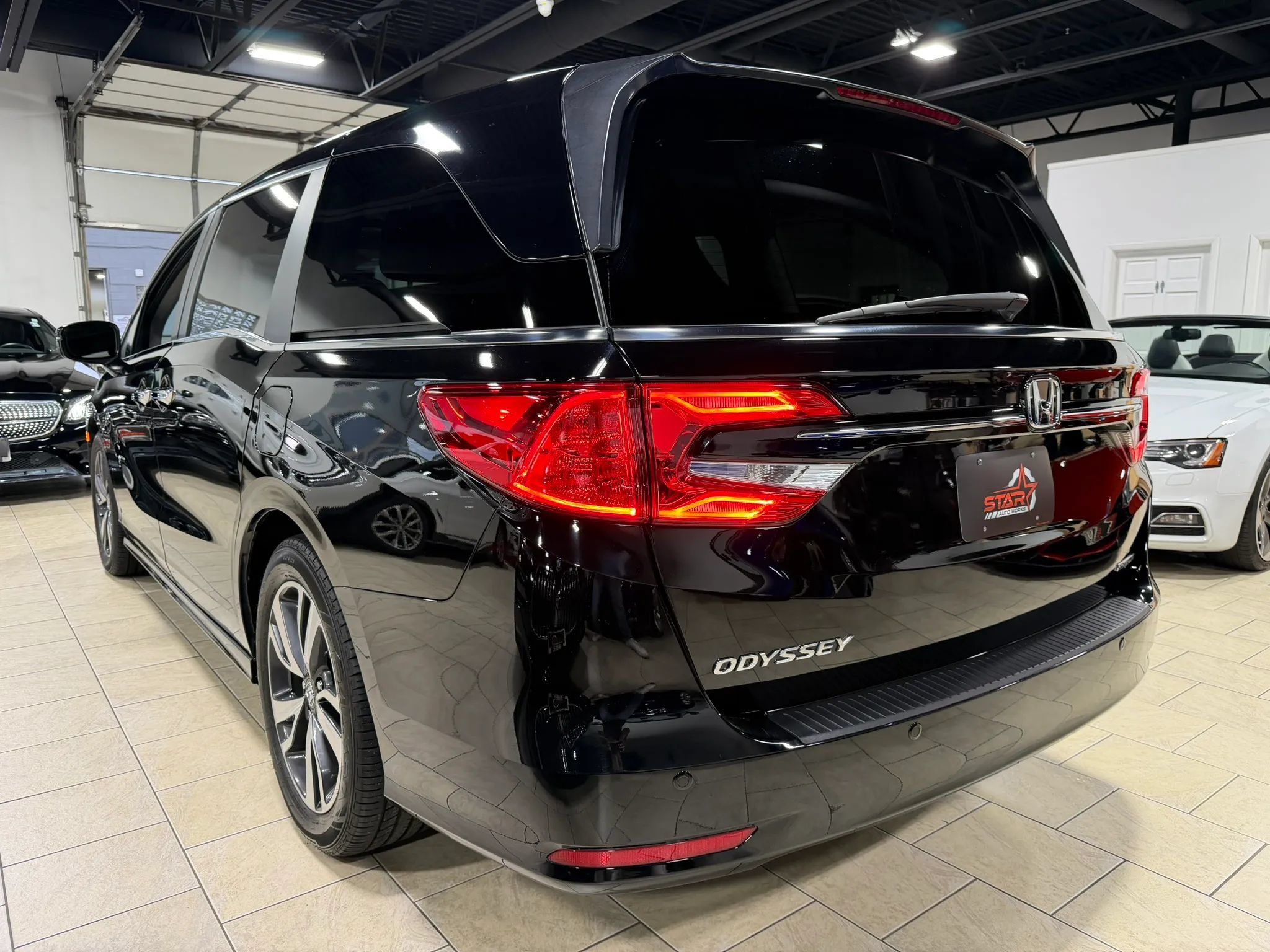 Used 2021 Honda Odyssey Touring image 4