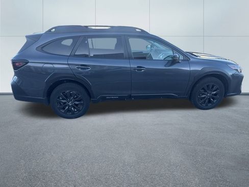 Used 2023 Subaru Outback Onyx Edition image 10