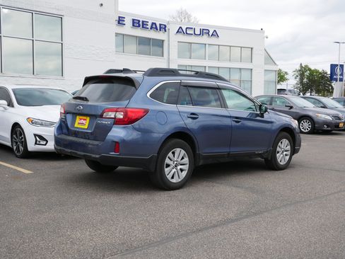 Used 2016 Subaru Outback 2.5i Premium w/ Popular Package #2 AWD/4WD image 3